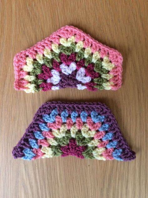 Granny Pentagon, Pentagon Crochet, Crochet Granny Hexagon, Crochet Reference, Crochet Stitches Uk, Crochet Triangle Pattern, Crochet Swirl, Crochet Hexagons, Crochet Hexagon Blanket