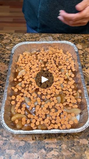 38K views · 4.8K reactions | Easy one pan dessert! 

#desserts #easydessert #onepanrecipe #yummy #yum #desserttime #baking #foodie | Charles Parks | itscharlesparks · Original audio No Bake Lemon Pie, Charles Parks, Apple Caramel, Caramel Apple Cake, Dump Cakes, Fruit Cobbler, Strawberry Cream Cheese, Yummy Dessert, Icebox Cake