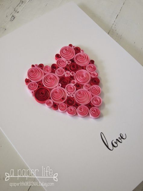 Quilling Ideas For Boyfriend, Valentine Quilling Ideas, Valentines Handmade Cards, Valentines Handmade, Homemade Valentines Gift, Paper Quilling For Beginners, Paper Quilling Cards, Desain Quilling, Birthday Gifts For Boyfriend Diy