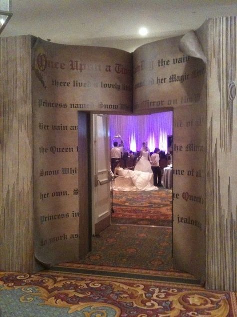 this is so amazing! true fairy tale wedding! <3 Literary Wedding, Tema Disney, Disney Fairy Tale Weddings, Wedding Entrance, Fairy Tale Wedding, Disney Wedding, Photo Cake, Fairytale Wedding, Here Comes The Bride