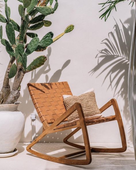 We bring together the harmony of leather and wood in our handmade rocking armchair, crafted from entirely natural materials. 🪵🌱This chair is perfect for those seeking to bring the warmth and elegance of nature into their indoor and outdoor spaces.🌿 . . . #Armchair #HandmadeFurniture #NaturalMaterials #InteriorDesign #HomeDecor #WoodAndLeather #rockingchair Rocking Armchair, Leather And Wood, Outdoor Chair, Handmade Furniture, Summer Decor, Rocking Chair, Cozy House, Natural Materials, Outdoor Spaces