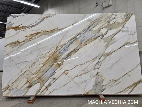 Calacatta Borghini - Granite Countertops Ottawa Brown Veined Quartz Countertops, Calcutta Borghini Marble, Milky Granite Countertops, Countertop Quartz Kitchen, Copper Granite Countertops, Calcutta Gold Quartz Countertops, Popular Granite Countertops, Quartzite Countertops Colors, 2025 Kitchen