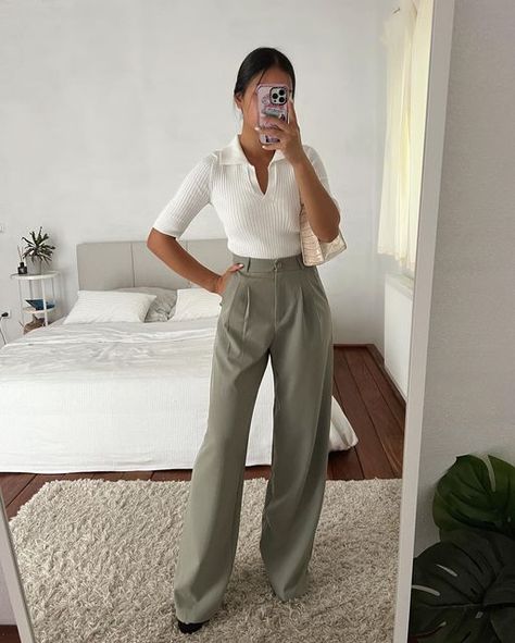 THANYA W. on Instagram: "10 fall outfits 🍂 Which one is your favorite? - Anzeige | Outfits are from @freshlions (20% off with THANYA20) #freshlions" Dress Designs For Women, Official Outfits, Business Fits, Corporate Girl, Professional Outfit, Business Professional Outfits, Casual Work Outfits Women, Work Fits, Smart Fit