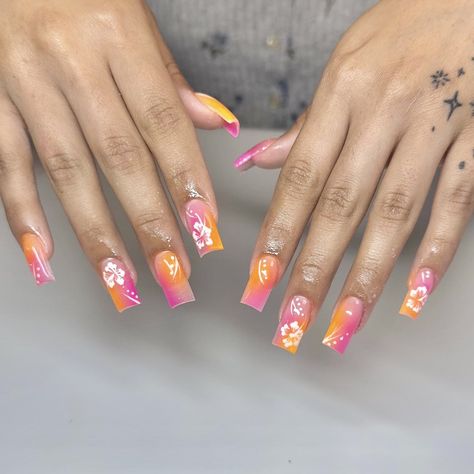 insta: verosnaillab <3 Pink And Orange Hibiscus Nails, Aloha Nails Hawaiian Flowers, Orange Hawaiian Nails, Summer Bday Nails, Orange Hibiscus Nails, Tropical Nail Art Hawaii, Tropical Acrylic Nails, Tattooed Grandma, Hawaiian Flower Nails Acrylic