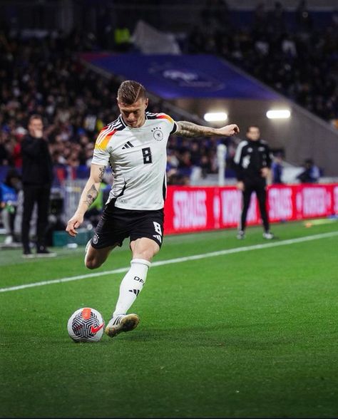 Posts liked by hiden seisakusho (@neworld89) / X Germany Football Team, Germany Football, Real Madrid Wallpapers, Madrid Wallpaper, Blue Anime, Toni Kroos, Football Team, Real Madrid, The Conversation