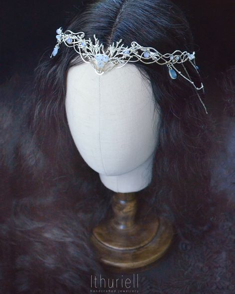 • Moonchild • Crown yourself with moonlight and stardust ✨ #fantasyfashion #crown #nightcourt #fairycore #darkfantasy #ethereal #lordoftherings #wearableart #weddingcrown Silver Moon Crown, Fantasy Head Piece, Fantasy Crown Aesthetic, Fantasy Crown Art, Ethereal Headpiece, Moonstone Tiara, Ethereal Accessories, Celestial Tiara, Fantasy Tiara