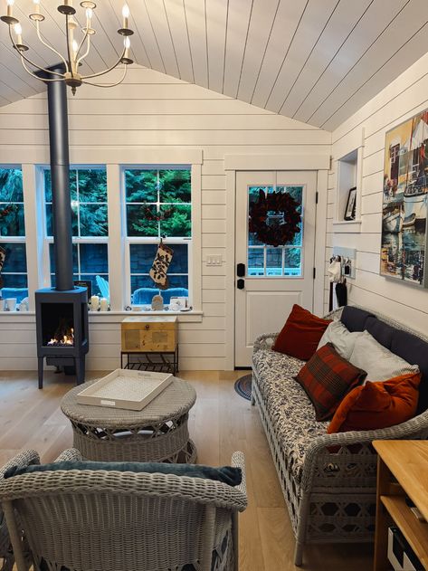 The 400 Square Foot Tiny Cottage Tour at Christmas! - The Inspired Room Tiny Cottage Interior, Cottages Interiors, Cottage Addition, Cabin Airbnb, Cottage Tour, Interior House Ideas, Interior Farmhouse, Blue Subway Tile, Starter House