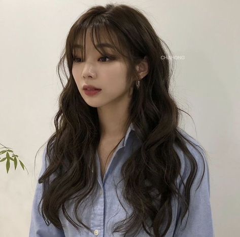 Korean Long Hair, Hair Stylies, Haircuts For Medium Hair, Haircuts Straight Hair, Long Hair With Bangs, Haircuts For Long Hair, Asian Hair, Hair Inspiration Color, Hair Inspo Color