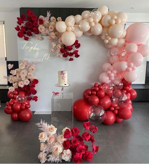 Valentines Day Balloon Garland, Balloons And Flowers, Valentines Balloons, Anniversary Party Decorations, Orange Balloons, Beautiful Decorations, Diy Balloon Decorations, Birthday Party Theme Decorations, Garland Arch