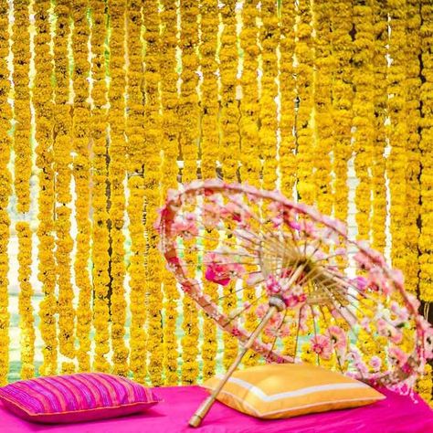 Haldi Wedding Decor #shaadiwish #weddings #indianweddings #weddingideas #uniqueweddingideas #decor #weddingdecor #haldidecor Haldi Decoration Ideas, Haldi Ceremony Decorations, Haldi Decoration, Mehendi Decor Ideas, Haldi Decor, Marriage Decoration, Desi Wedding Decor, Beautiful Wedding Decorations, Mehndi Decor