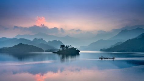 Foggy Lake, Paradise Landscape, Plain Wallpaper Iphone, Uhd Wallpaper, Desktop Background Images, Nature Background Images, Hd Nature Wallpapers, Mountain Wallpaper, 8k Wallpaper