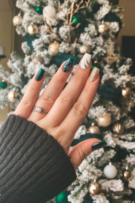 Get Ready to Jingle All the Way with These 29 Enchanting Christmas Gel Nail Ideas! Christmas Nails Green Square, Short Xmas Nails Green, Green White Christmas Nails, Green And White Nails Christmas, Christmas Nails White And Green, Green Gold Nails Christmas, White Nails Green Design, White And Gold Nails Christmas, Green Nails With Snowflake