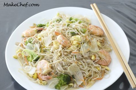 Mai Fun Noodles Recipe, Shrimp Mei Fun Recipe, Chinese Chow Mein Recipe, Mei Fun Recipe, Rice Stick Noodles, Chow Mei Fun, Mei Fun, Fry Rice, Stir Fry Rice