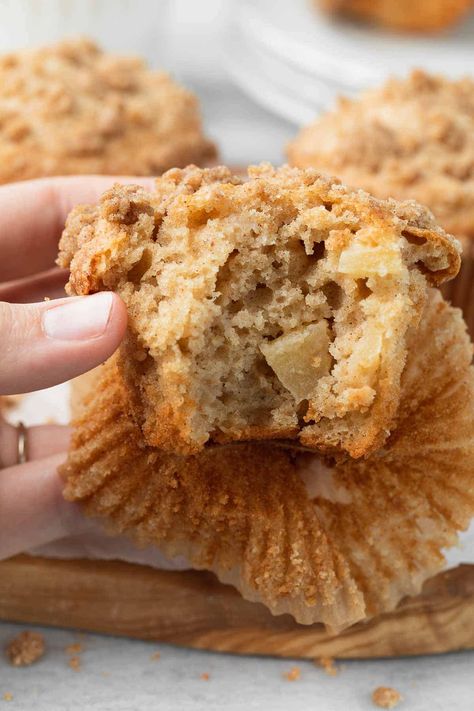 Gf Biscuits, Apple Crumb Muffins, Gluten Free Apple Muffins, Apple Cinnamon Muffins Recipe, Apple Pie Muffins, Apple Muffin, Meaningful Eats, Muffin Flavors, Apple Muffin Recipes