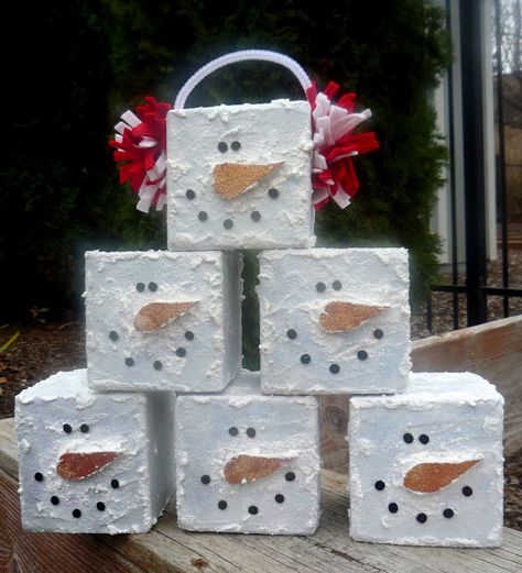 Snowman Cubes - There has to be an easier way to make these.  They are so cute!!! Snowman Blocks, Styrofoam Crafts, Diy Snowman, Block Craft, Snowman Crafts, Christmas Wood, Winter Crafts, Xmas Crafts, Christmas Joy