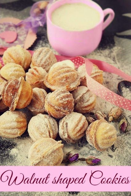 Walnut Shaped Cookies Filled with Walnut Cream Walnut Shaped Cookies, Russian Cookies, Oatmeal Overnight, Romanian Cuisine, Nuts Cookies, Walnut Cream, Romanian Desserts, Walnut Cookies, Shaped Cookies