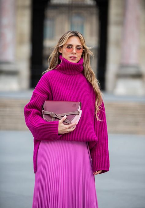 2020 Haircut Trend: Longer Lengths Sweater Over Dress, Brown Hairstyles, 2020 Hairstyles, Look Rose, Winter Typ, Color Blocking Outfits, Bright Winter, Sweater Layering, Trending Haircuts