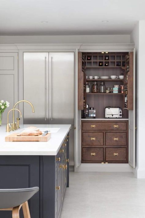 Humphrey Munson, Best Kitchen Design, Pantry Cupboard, Hidden Kitchen, Kitchen Pantry Cabinets, Classic Kitchen, Home Luxury, Pantry Cabinet, Blue Kitchens