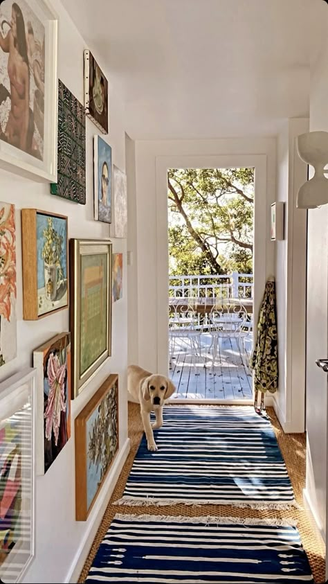 Dog Labrador, Stood Up, On The Plane, Dream Apartment, Dream House Interior, House Goals, Pretty House, Dream House Decor, House Inspo