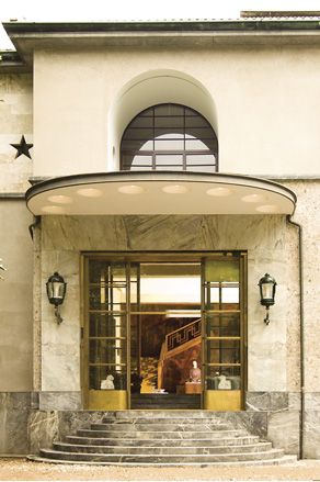 Villa Necchi Campiglio, Villa Necchi, Jean Arp, Italian Villa, Wallpaper Magazine, Art Deco Architecture, House Museum, Historic Homes, Master Suite