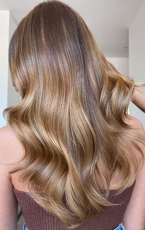 Beautiful Hair Colour Trends 2021 : Chic Beige Blonde Autumnal Hair Colour Blonde, Mocha Pink Beige Hair, Autumn Hair Colours 2022, Caramel Machiatto Hair, Toffee Coloured Hair, Medium Blonde Hair Color, Mocha Color Hair, Mocha Hair, Medium Blonde Hair