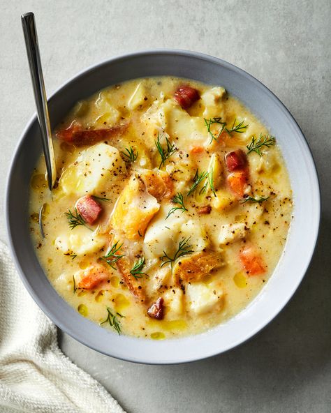 Haddock Chowder Recipe, Smoked Haddock Recipes, Fish Chowder Recipe, Smoked Fish Recipe, Haddock Recipes, Smoked Haddock, Fish Chowder, Chowder Recipe, Prawn Recipes