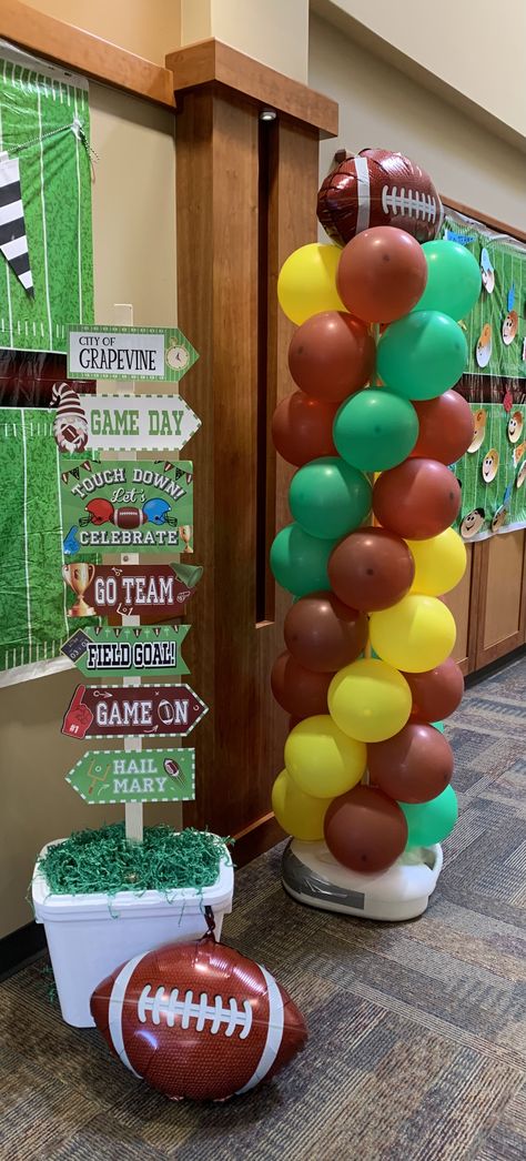 High School Football Concession Stand Ideas, Football Concession Stand Ideas, Football Concession Stand, Super Bowl Ideas, Football Banquet Centerpieces, Twins Graduation, Super Bowl Party Ideas, Football Centerpieces, Football Goal Post