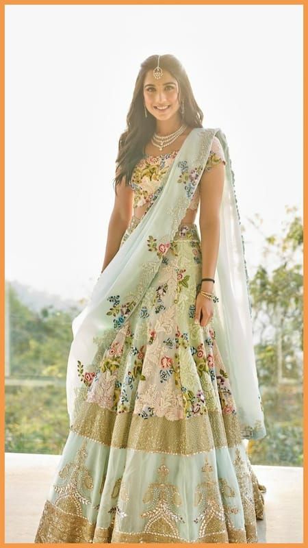 Lehenga Looks, Shloka Mehta, Ambani Family, Pastel Lehenga, Engagement Looks, Radhika Merchant, Anant Ambani, Engagement Dress For Bride, Engagement Lehenga