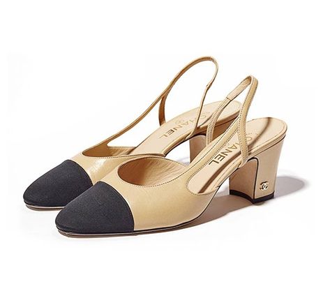 Mizhattan - Sensible living with style: Fall's Must-Have Shoes: Chanel Two-Tone Slingbacks Gold Chanel Logo, Chanel Ballerina, Chanel Slingback, Chanel Inspired, Shopping Chanel, Slingback Shoes, Only Shoes, Leather Cap, Slingback Heel