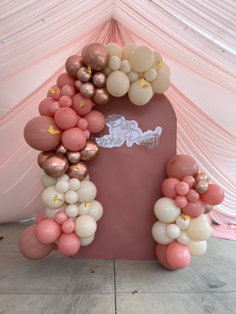 Rosewood chiara backdrop with boho color balloon garland. Check us out on IG @chicpinkpetals_de Small Balloon Backdrop, Chaira Backdrop With Balloons, Boho Rainbow Balloon Garland, Chiara Walls With Balloons, Color Balloon Garland, Boho Balloon Garland, Baloon Garland, Balloon Inspiration, Chiara Backdrop