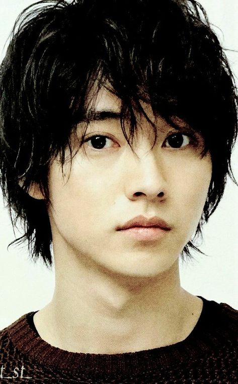 Kento Yamazaki Short Hair, 90s Men Haircut, Japanese Male Actors, Japan Hairstyle Men, Japanese Male Hairstyle, Japanese Boy Haircut, Japanese Face Claims Male, Asian Male Hairstyles, Good Haircuts For Round Faces