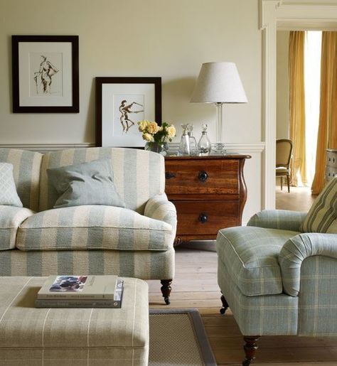 the best sofa to buy | laurel bern's #1 pick! | decorating help in NY | beautiful living room and design. Love the English roll arm sofa and chair and fabric by Colefax and Fowler | beautiful pale colors | light blue with neutrals | pop of black | Antique chest | traditional living room Bathroom Transitional, English Roll Arm Sofa, Furnitur Ruang Keluarga, Sofa Style, Interior Painting, 아파트 인테리어, Sofa Styling, Traditional Living Room, Beautiful Living Rooms