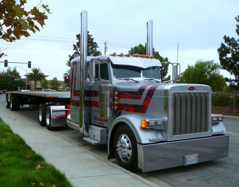 Peterbilt 379 Custom, Semi Trucks Humor, Semi Trucks For Sale, Truck Life, Custom Lifted Trucks, Peterbilt 359, Customised Trucks, Tractor Trailer Truck, Model Truck Kits