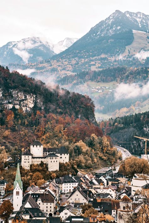 A scenic view of a town with mountains in the background photo – Free Feldkirch Image on Unsplash Feldkirch, Mountain Images, Fall Images, Scenic View, Europe Trip, Background Photo, A Town, Grey Wallpaper, Nature Backgrounds