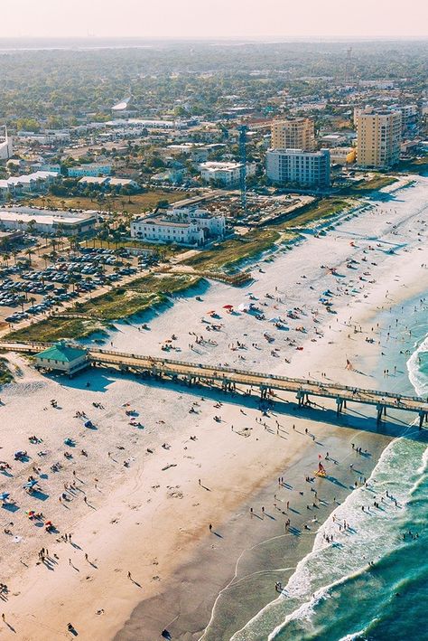 If you're looking for a relaxing Florida beach town to spend some time in, Jacksonville Beach is a great option. The pier is a popular spot for fishermen and offers stunning views of the ocean. There are also several restaurants and shops located nearby, making it the perfect place to spend an afternoon or evening. 📸: Lance Asper #travel #traveldestination #aesthetic #Traveltips Caladesi Island State Park, Marco Island Beach, Best Beach In Florida, Florida City, Jacksonville Beach, Summer Destinations, Sanibel Island, Jacksonville Florida, Best Places To Live