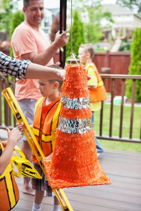 Construction Party Pinata, Construction 5th Birthday Party, 4th Birthday Construction Party, Construction 3rd Birthday Party, Construction Birthday Party Ideas, Construction Themed Birthday Party, Digger Birthday, Construction Theme Birthday Party, Construction Theme Party