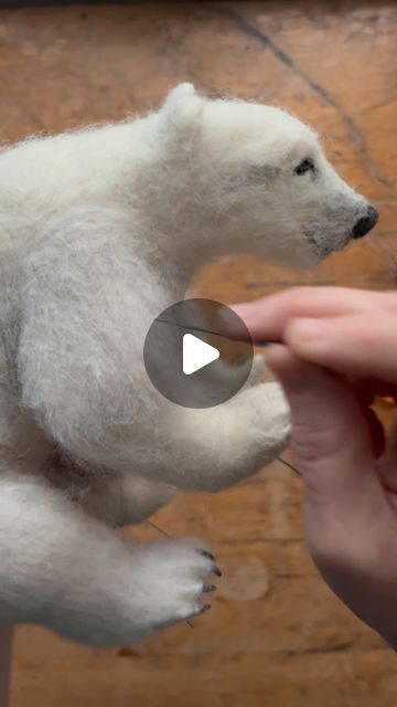 Tracey Turner | Fibre Artist on Instagram: "Time for making realistic fur using a blend of long fibres and a reverse needle. Loving the results so far…. What do you think? If you’re interested in joining us we’re making a wolf next - please email birdieandblossom01@gmail.com * * #needlefelting #polarbear #polarbearcub #wirearmature #needlefelt #christmas #needlefeltedpokarbear #woolart #woolsculpture #feltedwool #needlefeltedsculpture #handmade #polarbearsofinstagram #woolfelting #craft #onlinetutorial #needlefeltingtutorial #wire #subscriptionbox #contentcreator #onlinelearning #art #creator #wildlife #christmasdecor" Felted Wool Crafts Tutorials, Felt Sculpture, Needle Felted Bear, Needle Felt Animals, Easy Needle Felting Projects, Needle Felted Bear Tutorial, Needle Felting Koala Tutorial, Needle Felted Polar Bear Tutorial, Realistic Felted Animals