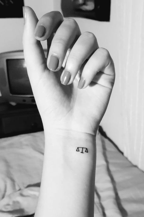 Lawyer Tattoo, Scales Of Justice Tattoo, Law Tattoo, Justice Tattoo, Balance Tattoo, Atlas Tattoo, Tato Minimal, Small Finger Tattoos, Libra Tattoo