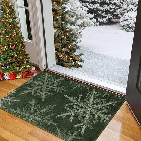 Snowflake Christmas Kitchen Rugs, 2x3 Washable Christmas Door Mat Indoor Non Slip Green Rugs for Entryway, Soft Small Rugs Holiday Decor Carpet for Entry Bathroom Bedroom stylish Christmas style and a unique snowflake theme pattern, and the modern colors blend perfectly with your home. Snowflake designs #christmas #kitchen #rug #doormat #entryway #bathroom #bedroom #holiday #decor #carpet Rugs For Entryway, Entryway Rugs, Clean Living Rooms, Christmas Kitchen Rugs, Green Rugs, Christmas Entry, Christmas Rugs, Entryway Bathroom, Christmas Interiors