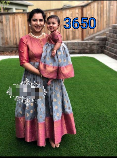 Mother Daughter Twining Dress, Mother Daughter Indian Outfit, Twining Outfits Mother Daughters, Mom And Daughter Dresses Indian Saree, Pattu Pavadai Designs For Kids, Mom And Daughter Dresses Indian, Mom Daughter Twinning, Pattu Pavadai Designs, Gown Saree