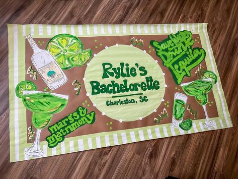 All the greens 💚🥂🫶🏼 #banner #brownpaper #paperbanner #art #artwork #drinks #green #birthdaybanner Hydrangea Wedding Decor, Kraft Paper Banner, Painted Banners, Painted Banner, Bar Banner, Cute Banner, Bachelorette Banner, Bachelorette Party Banners, Cute Banners