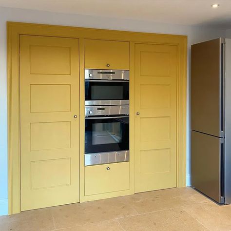 Farrow and Ball Sudbury Yellow 51 kitchen cabinets Sudbury Yellow Farrow And Ball, Yellow Kitchen Cupboards, Yellow Kitchen Paint, Sudbury Yellow, Yellow Paint Color, Yellow Rooms, Kitchen Color Yellow, Yellow Kitchen Cabinets, Yellow Ceiling