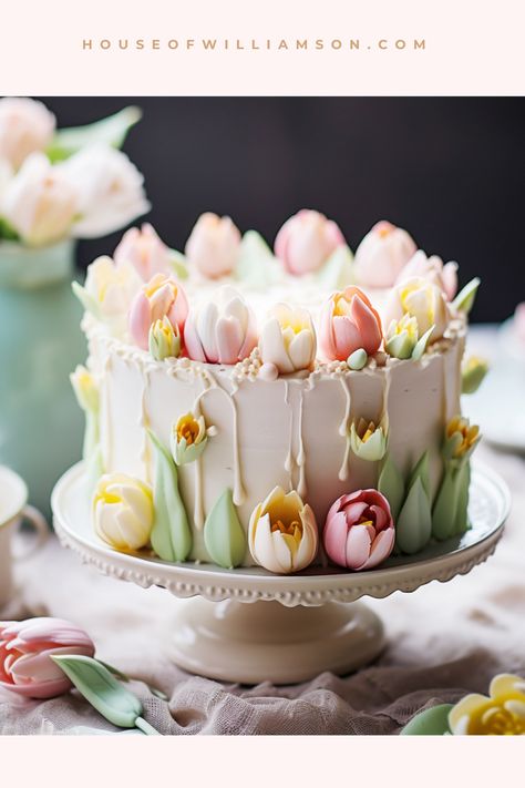 Get ready to make your cakes extra special with this Easter cake decorating idea! Our cake is all about pastel colors and edible tulips made from sugar and fondant. It's the perfect centerpiece for a happy Easter brunch. Let the baking and decorating fun begin! Easter Cake Decorating Ideas, Flower Cake Designs, Easter Cake Decorating, Incredible Cakes, Food Decorating, Random Products, Rabbit Cake, Flower Cakes, Cupcakes Decorados