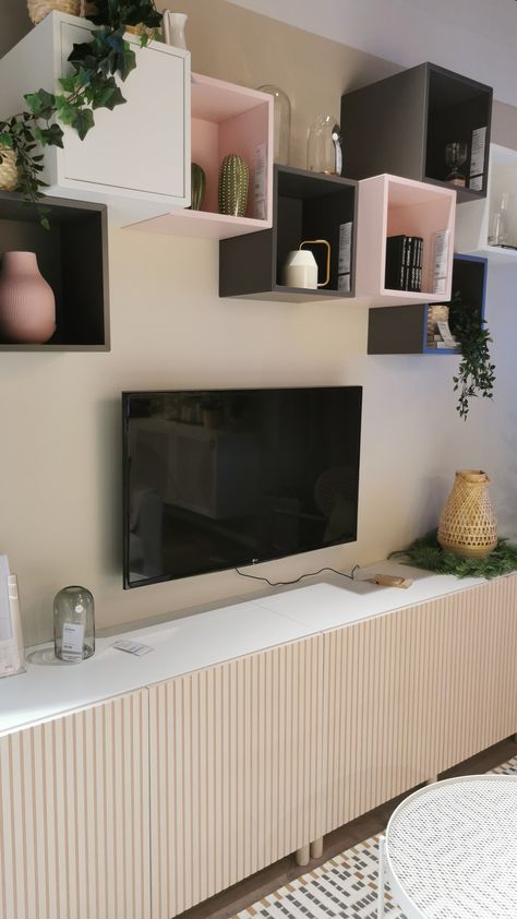 Bestå Björköviken IKEA. Tv. Eket IKEA. Living room inspiration. Filmed by Mauritz Interior & Design at IKEA. Ikea Shelves Wall Shelves Living Room, Tv Unit Design Ikea, Ikea Eket Living Room Tv, Eket Ikea Tv Wall, Beata Ikea Tv, Eket Wall Mounted Ideas, Eket Tv Wall, Ikea Eket Tv, Eket Living Room