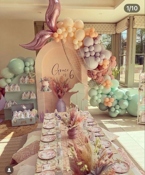 Mermaid 1st Birthday Backdrop, Diy Giant Seashell, Mermaid Birthday Table Centerpieces, Mermaid Sweets Table, Mermaid Birthday Party Pink, Modern Mermaid Party, Ariel Bday Party Ideas, Mermaid Princess Birthday Party, Mermaid Party Balloons