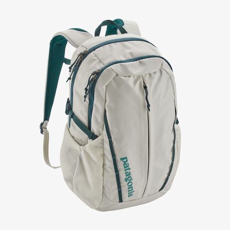 Patagonia Backpack, Patagonia Bags, Camping Outfits For Women, Small Laptop, Backpacking Tips, Outdoor Backpacks, Laptop Rucksack, Camping Outfits, Gear Bag