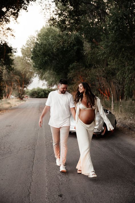 Vintage Car Maternity Photos – Utah – Paige McKenzi Photography | Showit Blog Outdoor Maternity Outfits, Maternity Couples Photography, Retro Maternity Shoot, Film Maternity Photography, Pregnant Couple Aesthetic, Minimalist Maternity Shoot, Maternity Couple Photoshoot, Intimate Maternity Photos, Maternity Shoot Beach