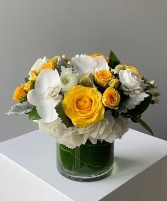 Shop by Flowers | Owings Mills (MD) Same-Day Delivery - Flowers & Fancies Yellow Rose Arrangements, White And Yellow Flower Arrangements, Create A Color Palette, Lemon Garden, Flower Dictionary, Small Flower Arrangements, Bouquet Box, Hypericum Berries, Online Flower Delivery