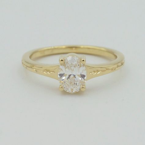 1.5 Karat Ring Engagement, Engagement Rings Less Than 1000, Simple Gold Vintage Engagement Rings, Colourful Diamond Ring, Cute Small Engagement Rings, Catholic Engagement Rings, Textured Band Engagement Ring, Unique Simple Engagement Rings Vintage, Unique Oval Diamond Engagement Ring