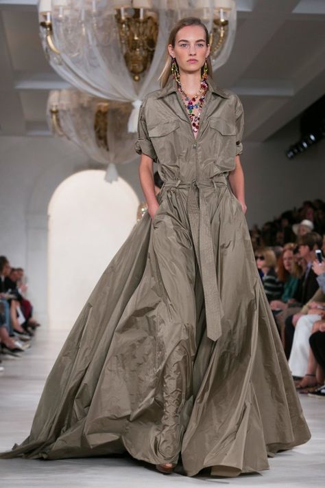 Ralph Lauren Spring 2015, Ralph Lauren Safari, Dreaming Art, Ralph Lauren Womens Clothing, Fashion Week 2015, Woman Suit Fashion, Art Interior, Safari Style, Amazing Ideas